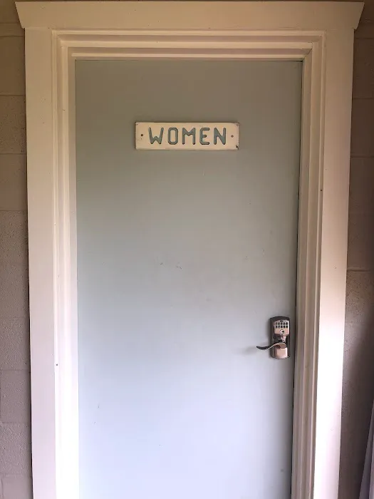 Round Top RV Park Picture 4