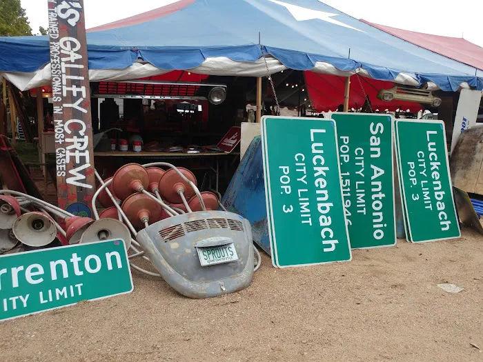 Round Top Roll Up RV Park Picture 7