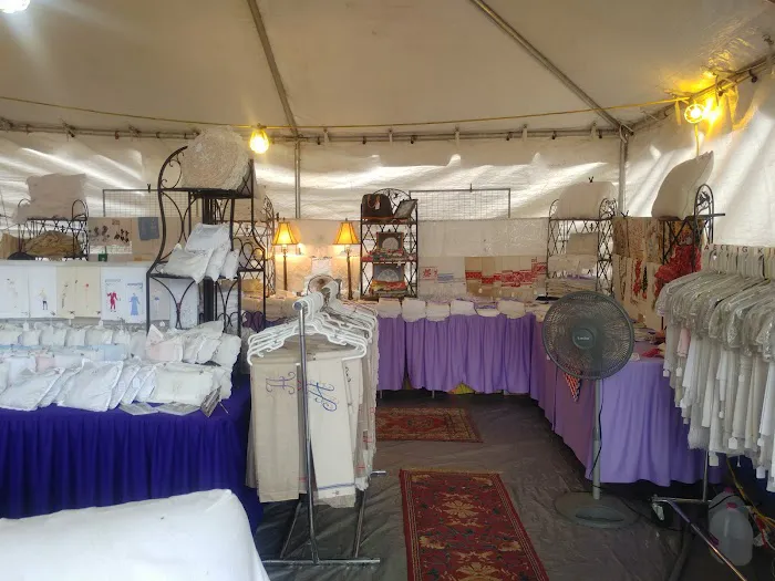 Round Top Roll Up RV Park Picture 5