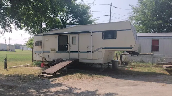 Oasis RV Park Picture 2