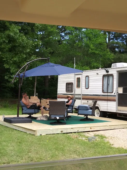 DW's RV Park Picture 1