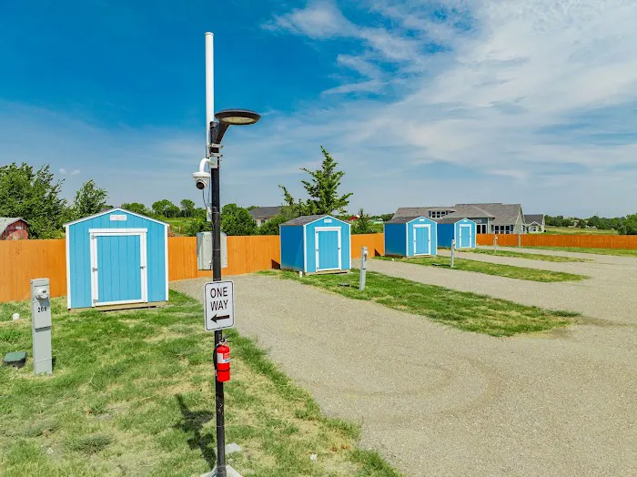 Lake Vibe RV Park Picture 4