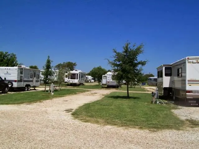 Quail Crossing RV Park Picture 7
