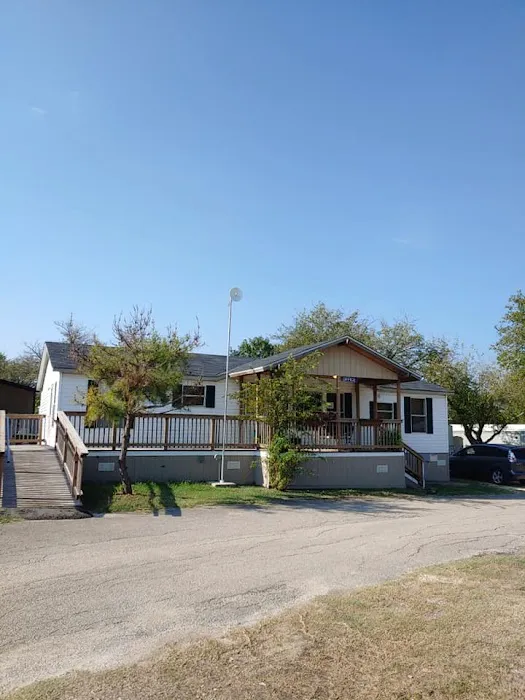 Birdcreek Creek RV Park Picture 2