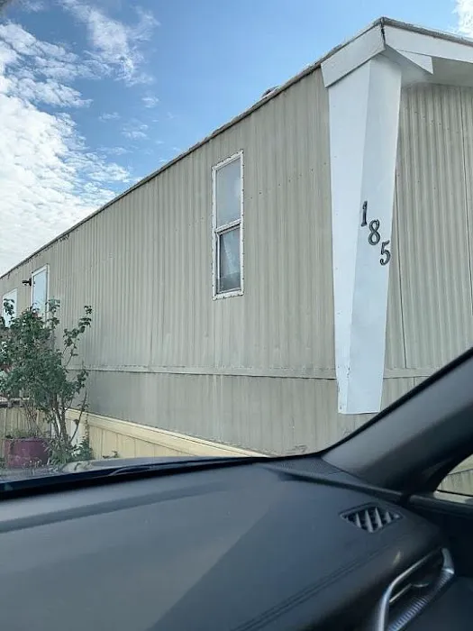 Oakwood Manufactured Home Community Picture 1