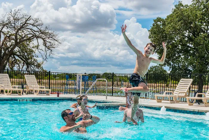 Great Escapes RV Resorts Bryan College Station Picture 3