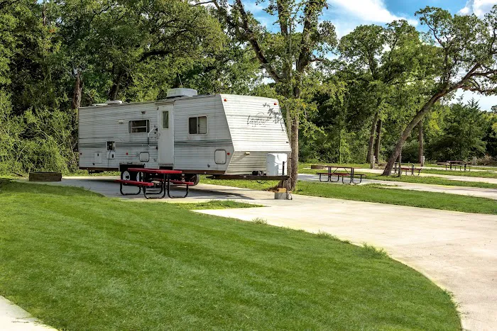 Great Escapes RV Resorts Bryan College Station Picture 5