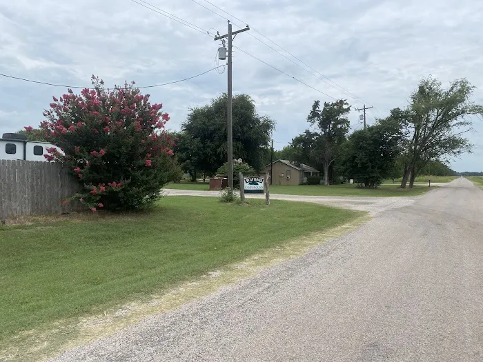 Pecan Haven R.V. Campground Picture 8