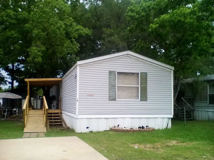 Ramblewood Manufactured Home Community Picture 8