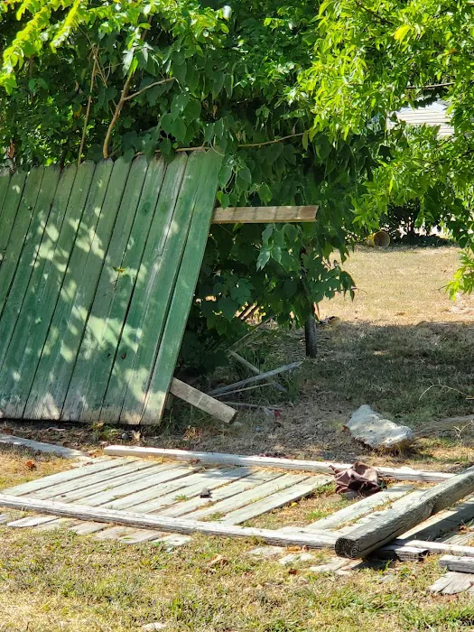 CAMERON MOBILE HOME COMMUNITY Picture 6