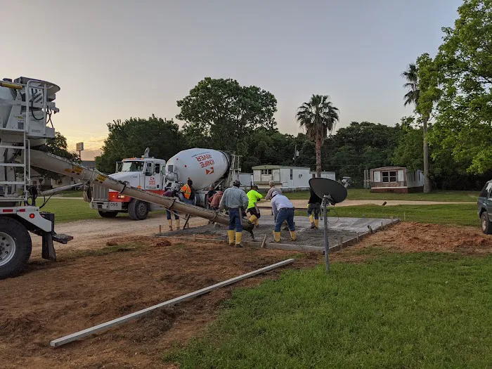 Los Robles Mobile Home Community Picture 6