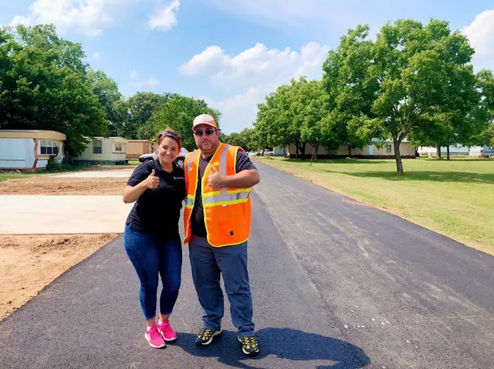 Los Robles Mobile Home Community Picture 3