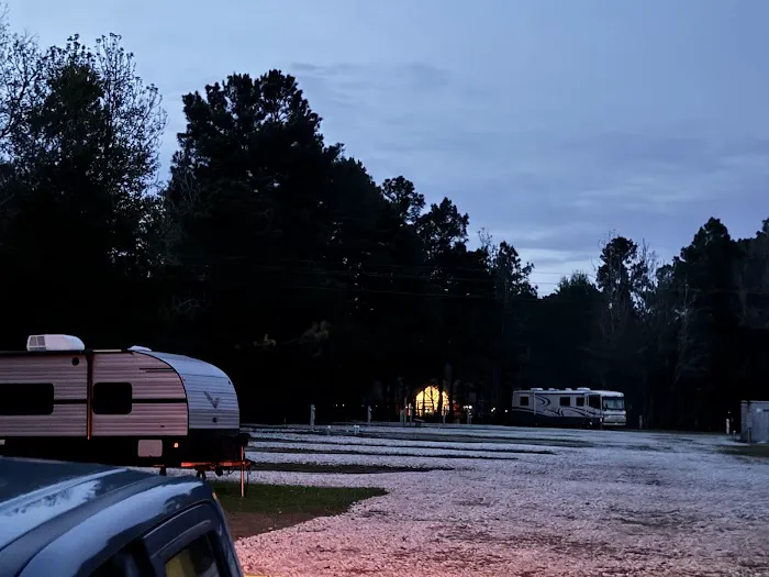 Davy Crockett RV Park Picture 1