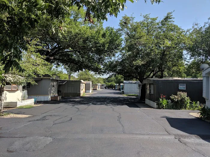 North Richland Hills Mobile Home Park Picture 8