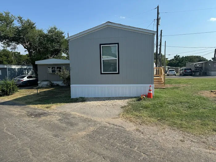 Ponderosa Mobile Home Park Picture 2