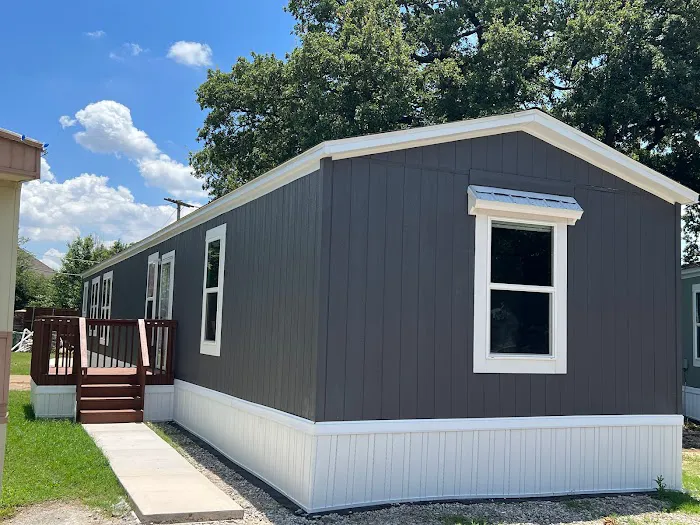 Oakleaf Mobile Home Park Picture 2