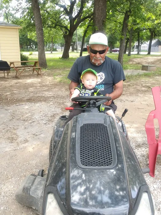 Layton Mobile Manor Picture 10