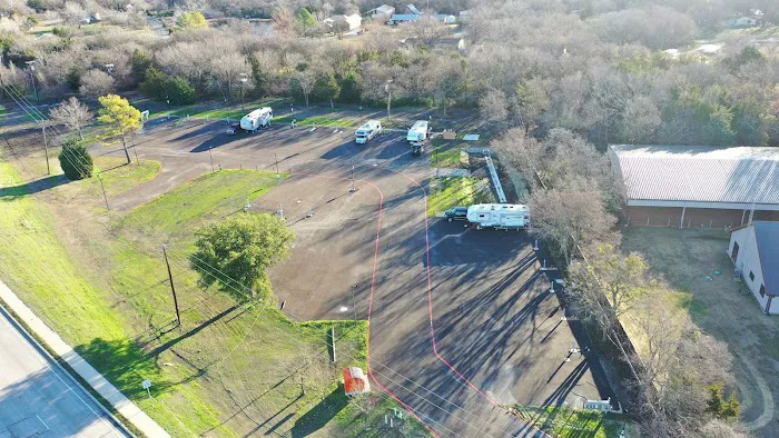 Dallas Melissa RV and Tiny Home Park Picture 2