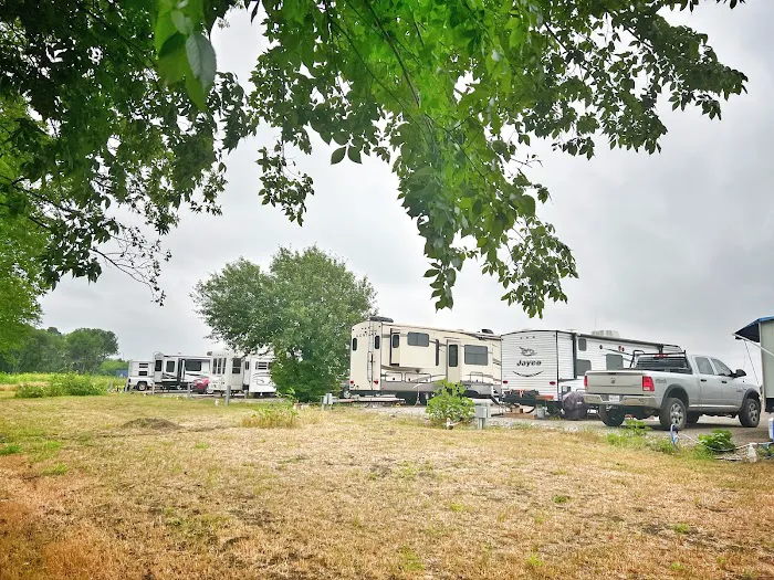 McWest RV Park Picture 4