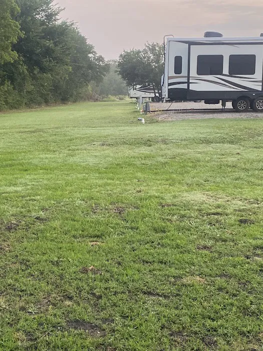 McWest RV Park Picture 5