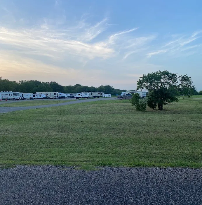 McWest RV Park Picture 8