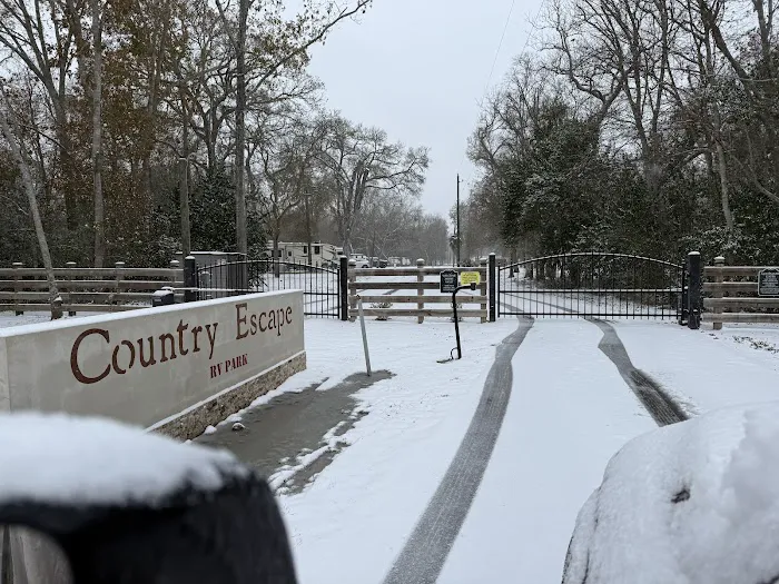 Country Escape RV Park Picture 7