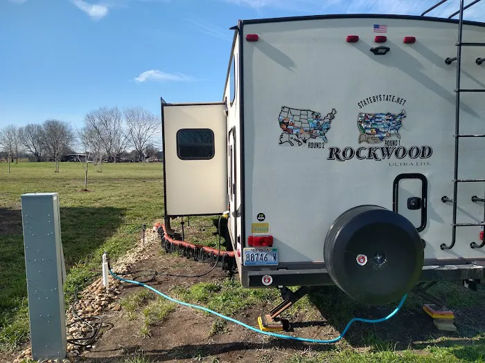 DSol RV Park and Ranch Picture 2