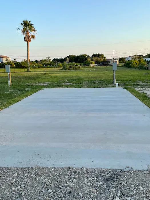 Bayou Betty RV Resort Picture 6