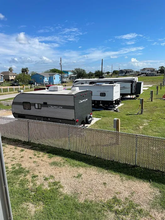 Bayou Betty RV Resort Picture 8