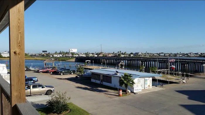 Louis' RV Park & Cabins Picture 2