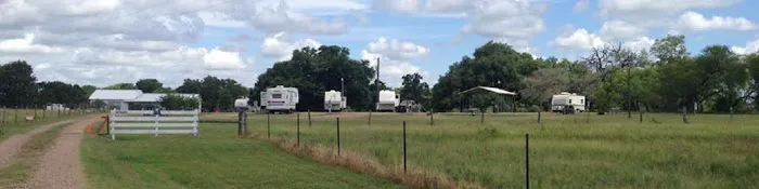 S and H RV Park Picture 1