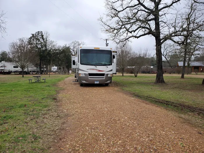 Ross's South Forty RV Park Picture 3