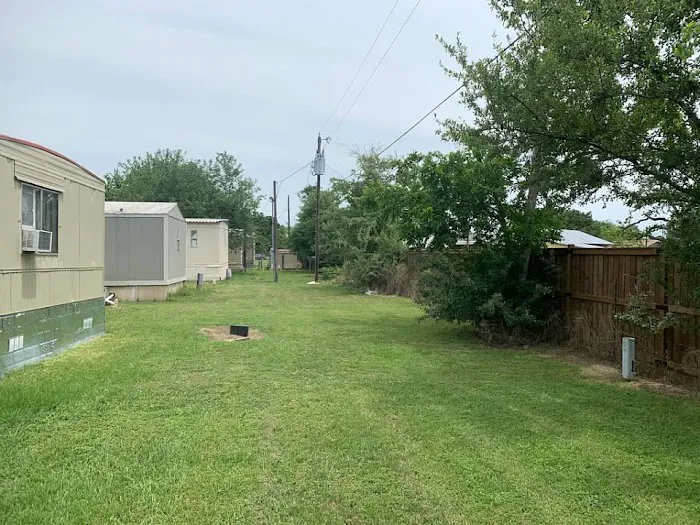 Sun Valley Mobile Home Park Picture 4