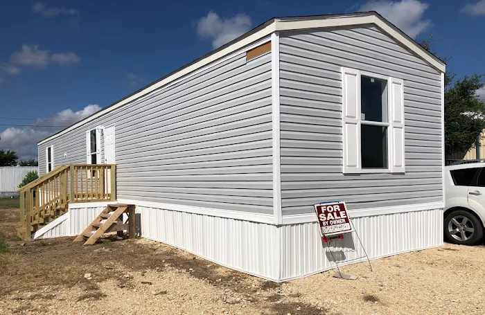 Sun Valley Mobile Home Park Picture 10