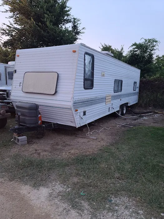 Evergreens RV Park Picture 2