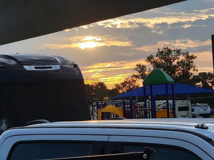 Jetstream RV Resort at Wharton Picture 5