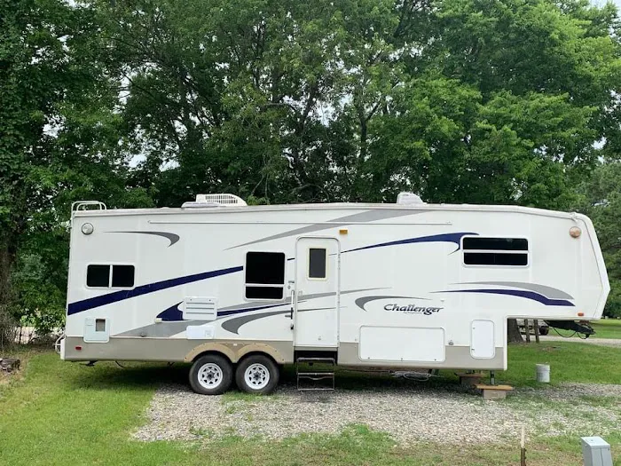 Eagle Nest RV Park Picture 6