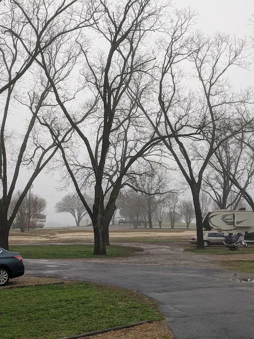 Sharpe's Pecan Estates Mobile Home/RV Park Picture 2