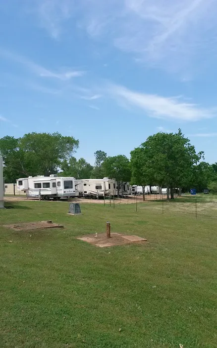 Sharpe's Pecan Estates Mobile Home/RV Park Picture 3