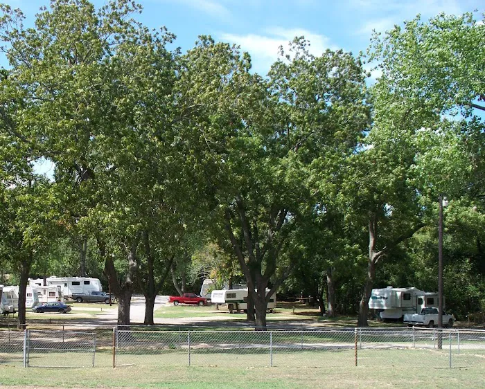 Sharpe's Pecan Estates Mobile Home/RV Park Picture 9