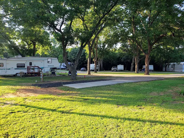 Sharpe's Pecan Estates Mobile Home/RV Park Picture 8