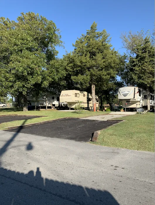 Meadowview Mobile Home & RV Picture 9