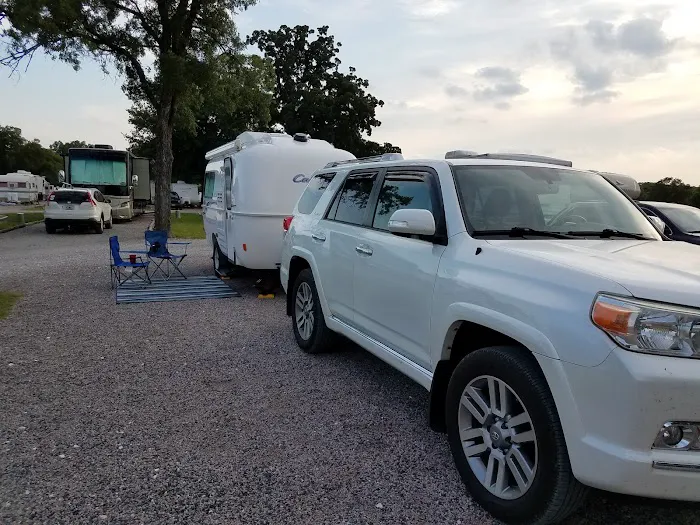 Lazy L RV Park Picture 9