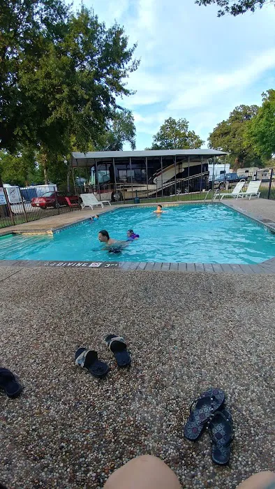 Lazy L RV Park Picture 8