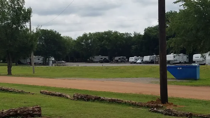 Pecan Grove RV Park Picture 2