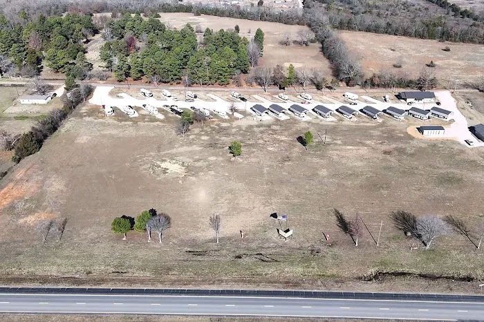 Hugo RV Park Picture 1