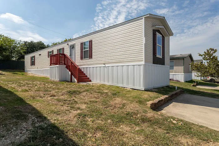 Anna Crossing Picture 5