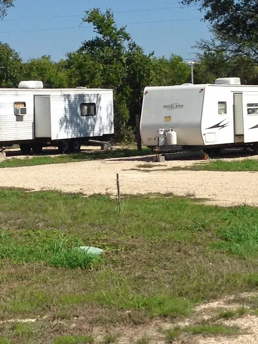 Happy Campers RV Park Picture 6