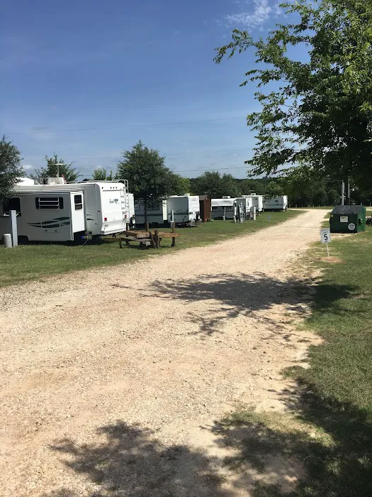 Happy Campers RV Park Picture 7