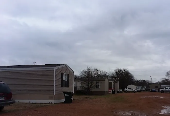 Grandpa's Mobile Home Park Picture 7